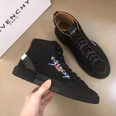 GIVENCHY - SNEAKERS